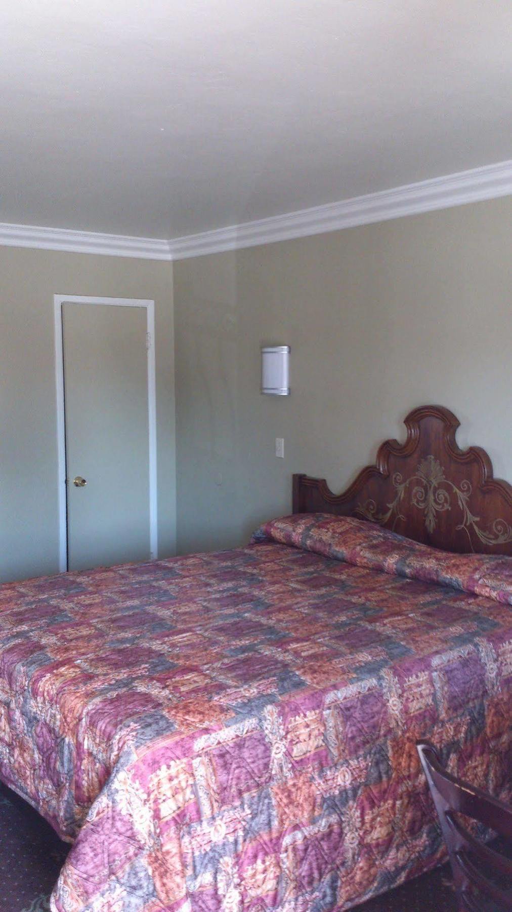 Santa Ana Travel Inn מראה חיצוני תמונה
